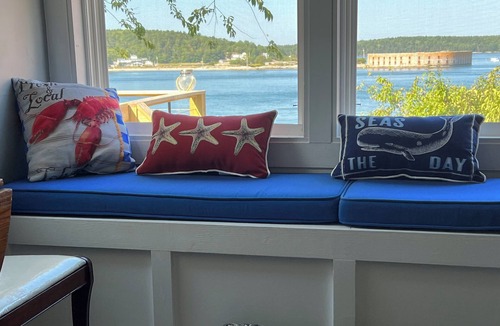 Mac Mahan Cottage | Charming Maine Costal cottage with panoramic water views
