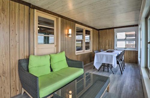 Salisbury House | Charming Oceanfront Home on Salisbury Beach