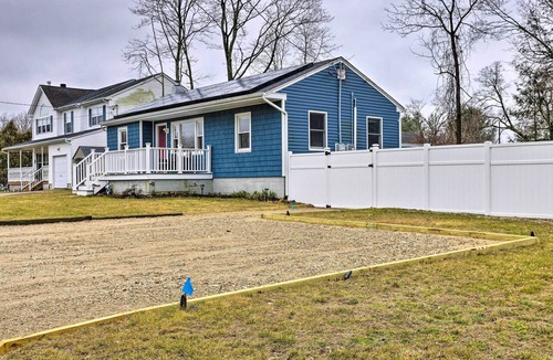 Rocky Point Cottage | Charming Rocky Point Home ~ 1 Mi to Beach!