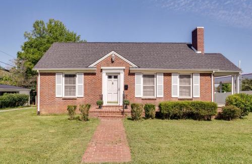 Tullahoma House | Charming Tullahoma Stay w/Great Walkable Location