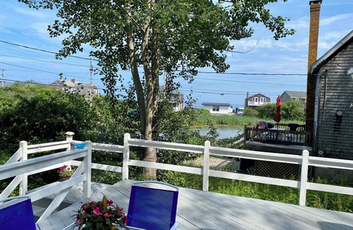 Fortunes Rocks Cottage | Cheerful & Affordable 2 BR Cottage - Book now summer 2026!
