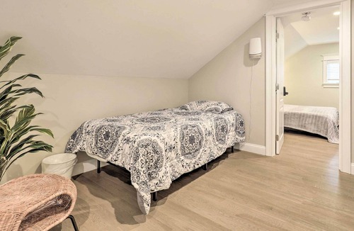 Milton House | Chic Milton Getaway ~ 10 Miles to Downtown Boston!