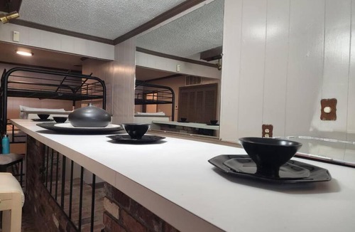 Memphis House | Chic Very Large Home Near Downtown Beale Street