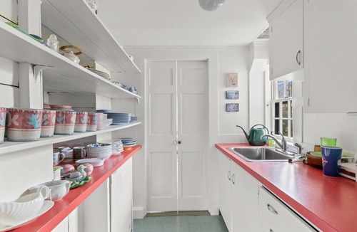 Chatham House | Classic Waterfront Chatham Estate