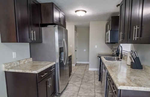 Lafayette House | Classy, Charming, Comfy 2 BR
