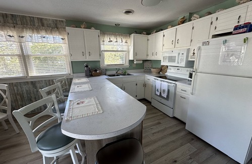 Colington Cottage | Coastal Paradise at “Be Still & Know” OBX