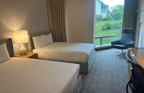 Ossining Hotel | Comfortable Boutique Stay Near Dining and Entertainment