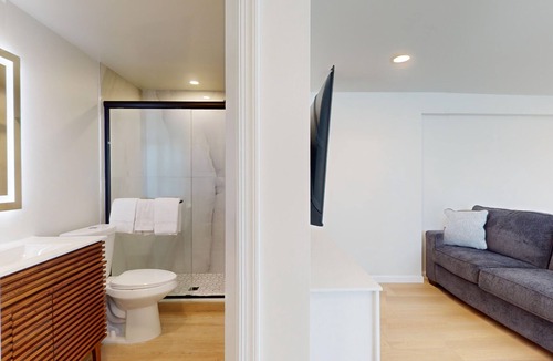 Lower Township Hotel | Comfortable Coastal Retreat with Two Queen Beds & Sleeper Sofa - Suite Room