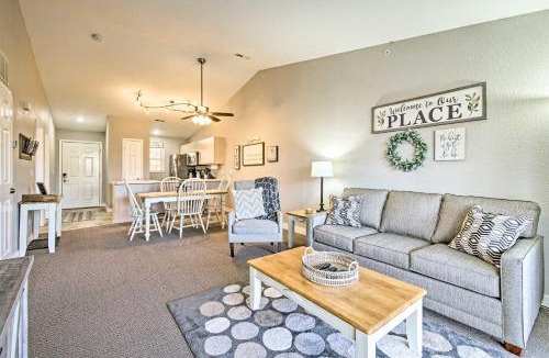 Table Rock Apartment | Condo with Pool Access 3 Mi to Branson Strip!
