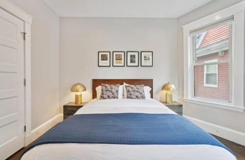 Dorchester House | Contemporary Boston Duplex Near the T