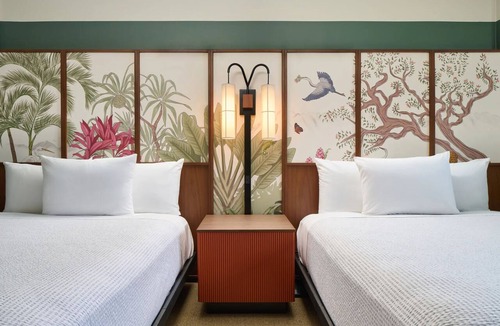 Ala Moana Hotel | Convenient Stay in Hawaii! 2 Comfortable Units Onsite Pool