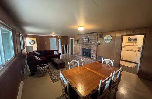 Pullman House | Coug’s Den on Upper Dr - 2 bedroom house in Pullman