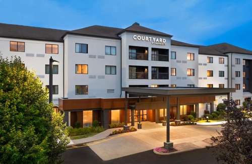 Danbury Hotel | Courtyard by Marriott Danbury