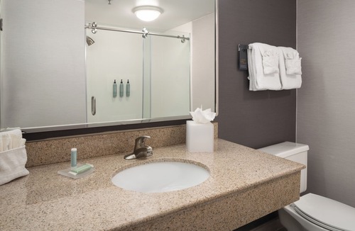 Cromwell Hotel | Courtyard by Marriott Hartford Cromwell