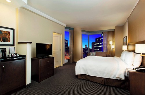 Ville-Marie Hotel | Courtyard by Marriott Montreal Downtown