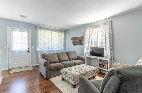 Woods Bay House | Cozy Escape