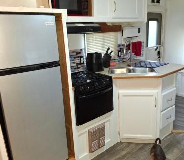 Burnside Other | Cozy private camper