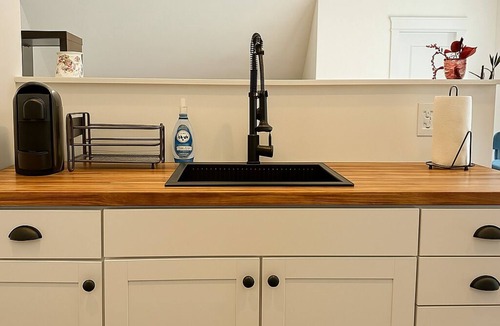 Melrose Apartment | Cozy Standalone Private Loft w/Full Kitchenette