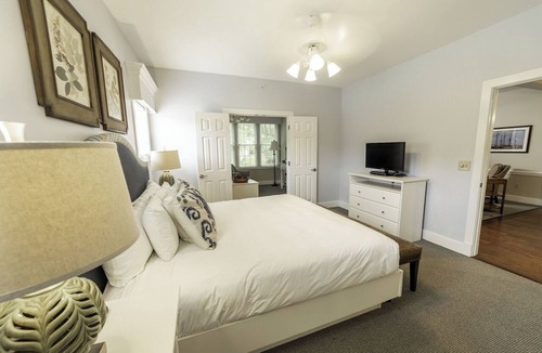 Lackey Resort | Create Unforgettable Memories in Your Next Favorite Getaway! 2 Units, Pool!