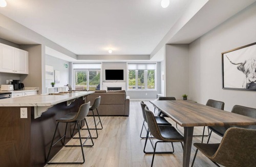 The Blue Mountains Villa | Crosswinds Escape: Townhome Backing on Blue Mtn