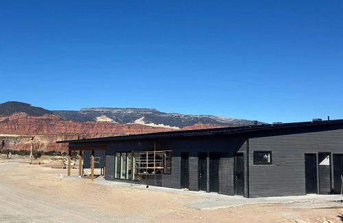 Teasdale Cabin | Dog-Friendly A-Frame Cabin with Incredible Red Rock Views in Teasdale, UT