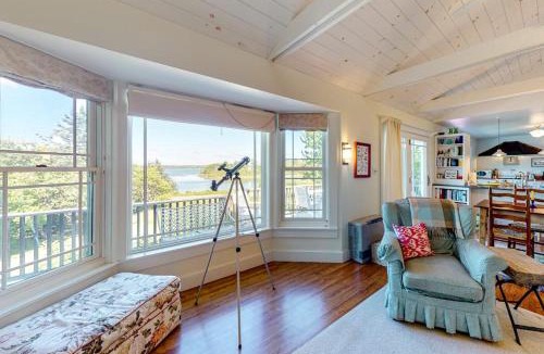 Tenants Harbor House | Dog-friendly bayfront home close to Rockland with water view - snowbirds welcome