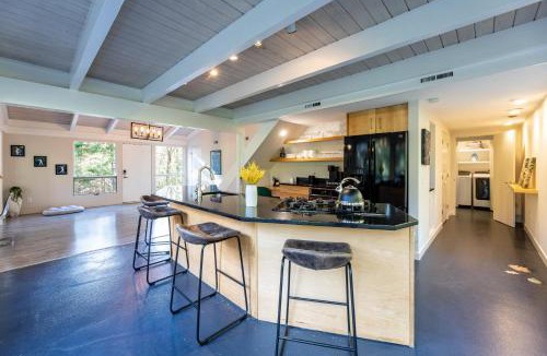 Grantham House | Dog-Friendly Eastman Community Resort