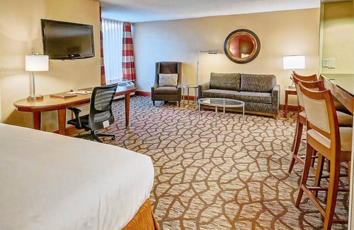Oak Ridge Hotel | DoubleTree by Hilton Hotel Oak Ridge - Knoxville