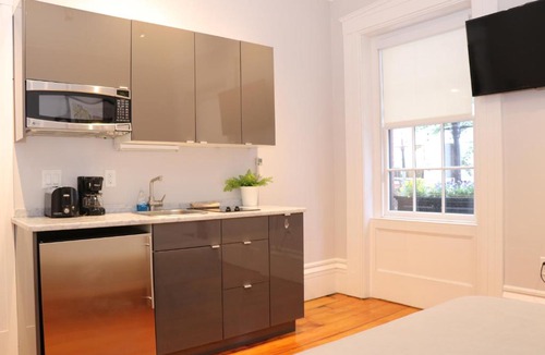 Beacon Hill Apartment | Downtown Beacon Hill, Convenient, Comfy Studio #1