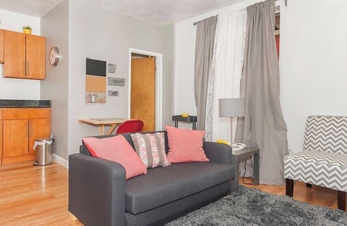 Bay Village Apartment | Downtown Studio Apt, Perfect for Medical Workers
