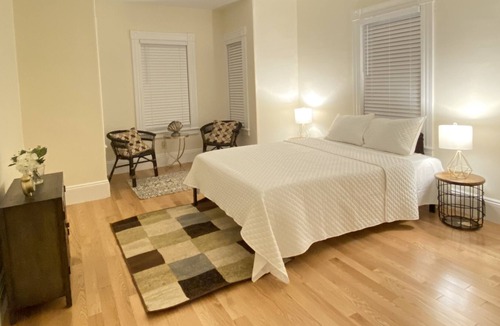 West Concord Condo | Dreamy Waterfront Oasis | 5★ Location, ♛Queen Beds