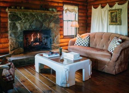 Town of Marbletown House | Duck Pond Lodge - Classic Log Charm with Private Hot Tub