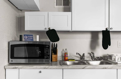 Birmingham House | Dugan Ave Unit B