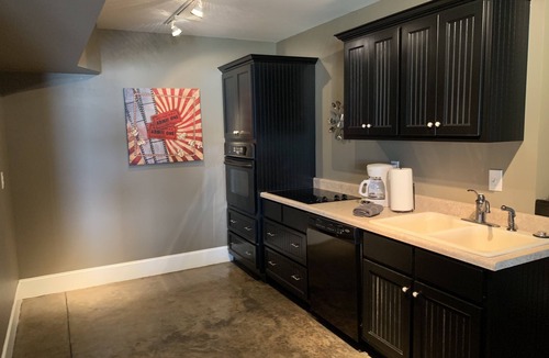 Langston House | Eagle Lodge - Vacation Home on Lake Guntersville