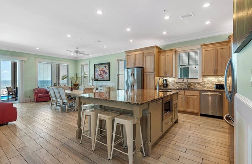 Orange Beach House | 🥳 Early Bird Sale. Diamond. 10BR. Extraordinary beachfront home. Elevator. Deck Pool. More!