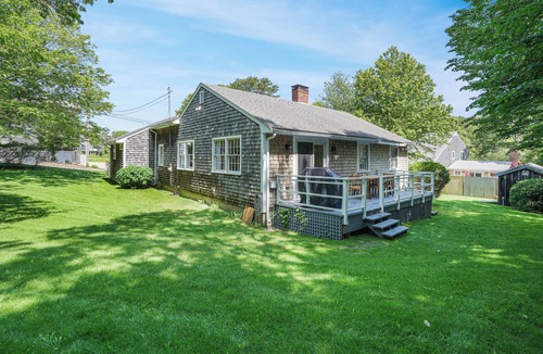 Edgartown Cottage | Edgartown Cottage By The Pond