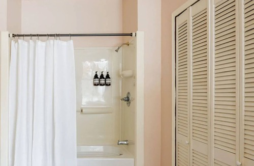 Stone Ridge Hotel | Elmrock Inn