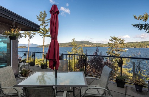 Victoria House | Executive Waterfront Residence with Private Deep Water Dock