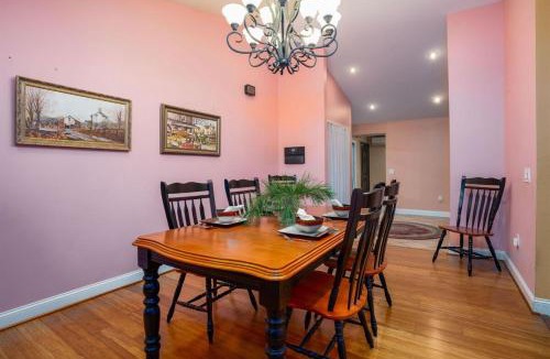 Morrisville Ski Chalet | Expansive Mountainside Retreat Near Stowe, Smuggs, Jay