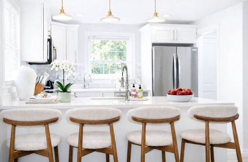 Beaver Hills House | Expansive New Haven Home | Near Yale University