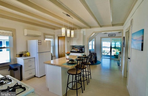 Slaughter Beach Cottage | Experience a tranquil beachfront retreat. Family & pet-friendly