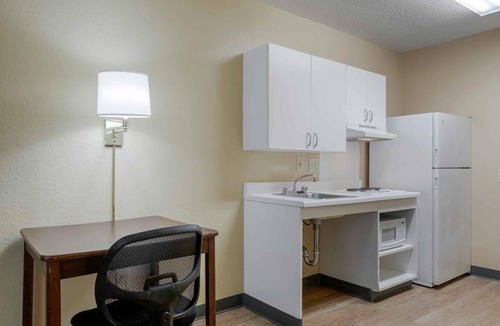 Morrow Hotel | Extended Stay America Select Suites Atlanta Morrow