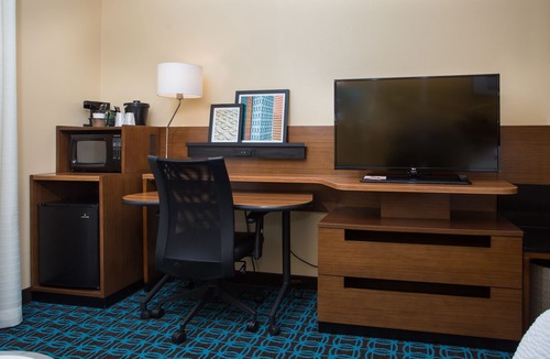 Middleborough Hotel | Fairfield by Marriott Inn & Suites Raynham Middleborough/Plymouth