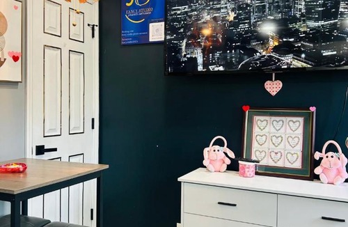 Selden Apartment | Fancy Studio Private Entrance