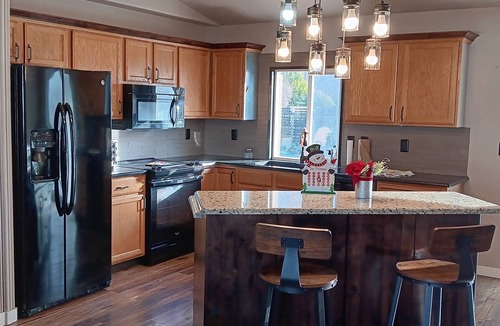 Southwest Ada County Alliance House | Fantastically located 3-bedroom house with a pool in charming Boise