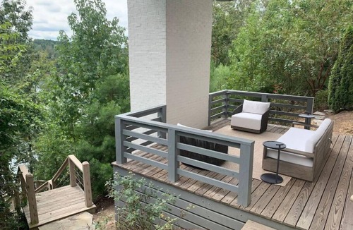 Crane Hill House | Featured in Bham Magazine: Lake Front/Grand Views!
