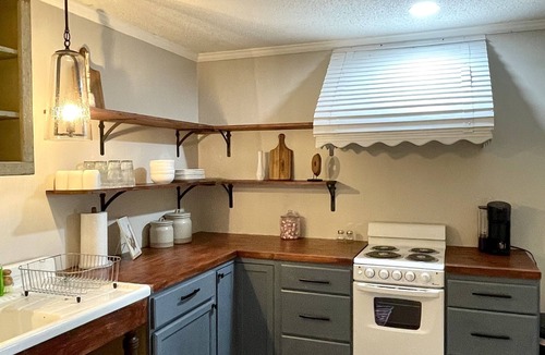 Pitts House | Find rest at Earlene’s Place, you’ll find a cozy place with an eclectic vibe.