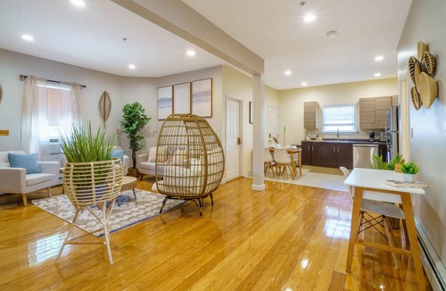 Wellington Hill Condo | Five75 Lux BOS - Boho Chic