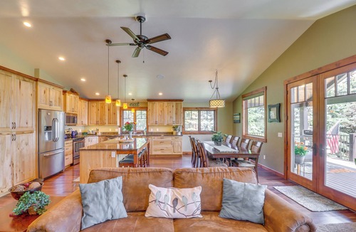 Lakeside House | ‘Flathead Lake Base Camp’ in Somers: Lake View!