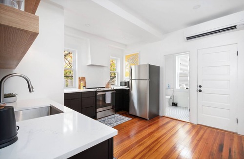 Fox Point Apartment | Fox Point 3BR - Near Brown, RISD & Downtown